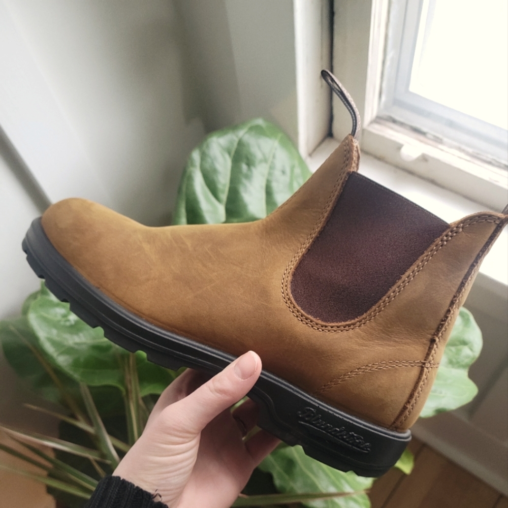 COPY - Blundstone 562 Crazy Horse Brown Suede Chelsea Boots